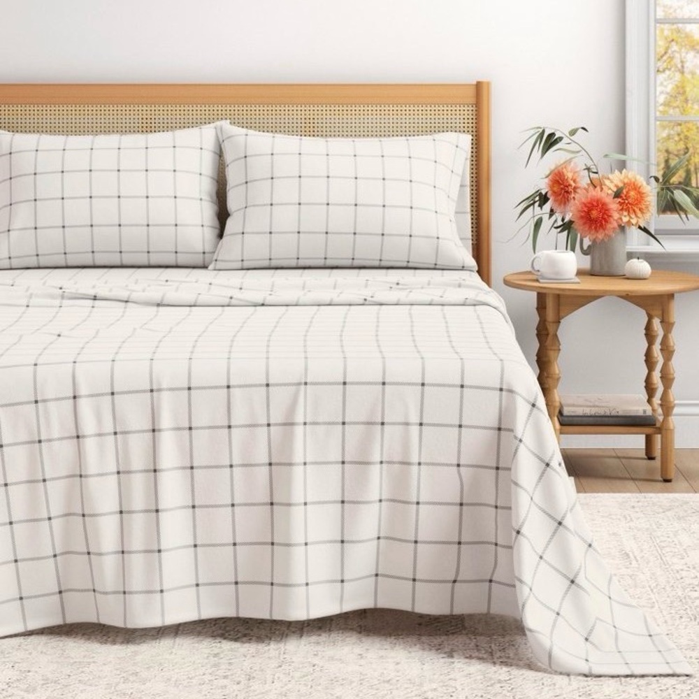 Room Essentials Microfiber Sheet Set in White and Blue Checkered Square